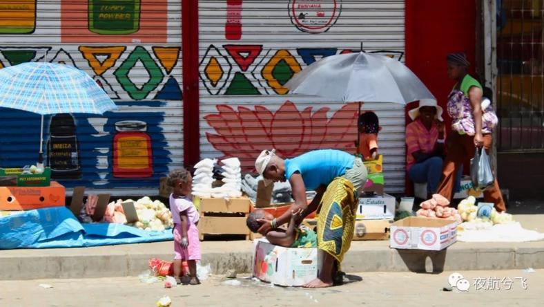 走,跟我去南非最大的黑人区看看